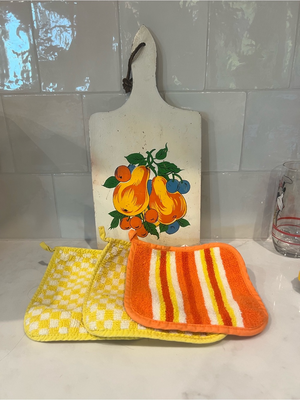 Vintage Cutting Board with Pot Holders
